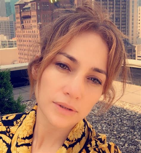 Jennifer Lopez offers a look into family life as she visits daughter ...
