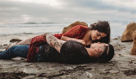 Lovepik provides 110000+ romantic picture photos in hd resolution that updates everyday, you can free download for both personal and commerical use. Romantic Beach Couple Pictures | POPSUGAR Love & Sex Photo 17