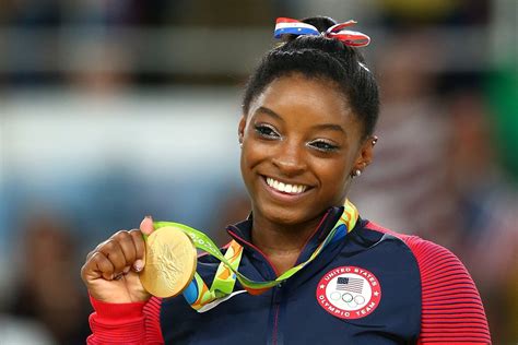 After dominating at the junior elite level, she won her first u.s. Estrenan película sobre Simone Biles | POSTA