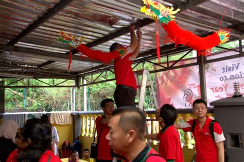 65·吉隆坡persatuan kebajikan damai chempaka kl dan selangor. After cleaning up the house, we decorated the home with ...