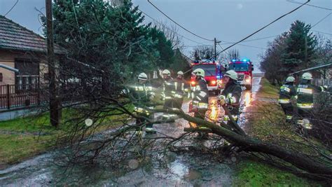 Acele hărți vor rămâne în dulap. Frutuna Ungaria