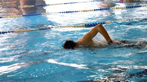 Gibt es einen unterschied beim essen oder schlucken seitdem die mandeln raus sind? Ist das Schwimmen nach der Haartransplantation erlaubt?