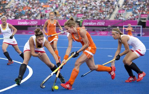 Het internationale olympische comité heeft besloten dat tijdens de os hoe het ook zij wij hebben nog geen finale kaarten dames hockey voor 7 aug. Stephanie de Groof: 'Top dat Maartje Paumen naar België ...