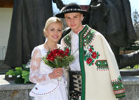 On 28 august 2014 his fiancee gave a birth to their son klemens jr. Zdjęcia: Góralskie wesele Klemensa Murańki. Skoczek ...