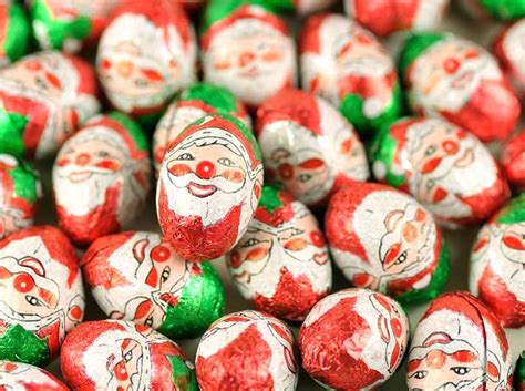 These easy christmas treat ideas will add just the right amount of sweet to your holidays. Individually Wrapped Christmas Treats - Combo Dessert ...