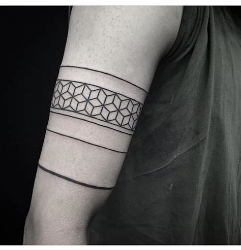 This tattoo consists of different aztec armbands this tattoo has a great symbolism of power and mysticism, which makes the tattoo look more bold and meaningful to get. фото тату с полосой от 05.12.2017 №002 - tattoo with ...