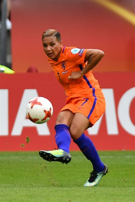 Shop al je adidas producten online in de categorie: Nederlands elftal staat in finale WK na winst op zweden ...