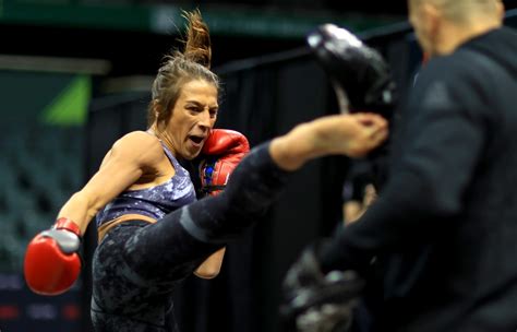 Shevchenko took the center of the octagon, and the two threw some light leg kicks at each other. UFC Tampa: Joanna Jedrzejczyk vs. Michelle Waterson weigh-in results