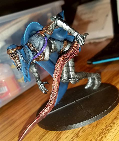 Each creature of the dancer's choice that is within 120 feet of the dancer and aware of it must succeed on a dc 18 wisdom saving throw or become frightened for 1 minute. My Dancer of the Boreal Valley nearly finished! : minipainting