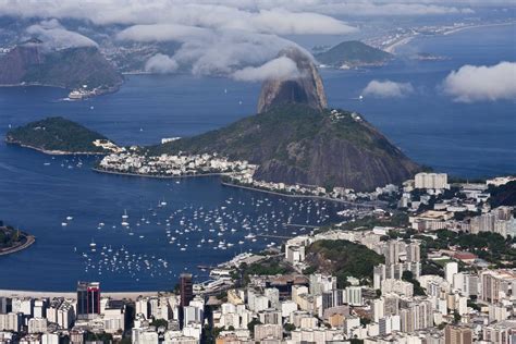 O pão que o diabo amassou. Marcos Casiano Photography: Pão de Açúcar from Above