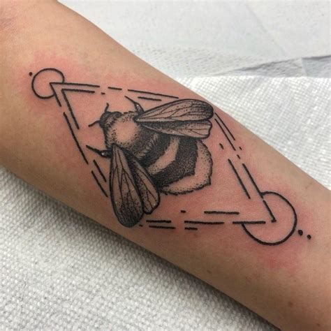 11 years professionally in studios, while being in business. Fresh Bee by Emily Lux at Distinction Tattoo in Dayton, OH ...