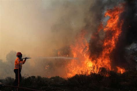 Μητσοτάκης φτιάχνει μια ελλάδα για λίγους και αδιαφορεί για τους πολλούς. Φωτιά τώρα στο Λουτράκι | Ειδησεις | Pagenews.gr