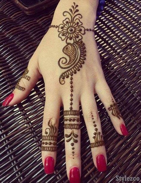 Berikut ini adalah motif yang sedang trending. Foto Henna Tangan Simple - Motif Gambar Henna Tangan ...