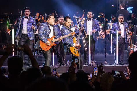 Azules has got a distinctive sound which helps in performing the cumbia genre of the band so smoothly and refreshingly. Los Ángeles Azules, a la conquista de EU y Europa con su ...