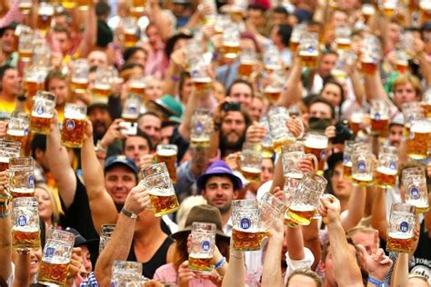 Der aufbau läuft nach einem strengen zeitplan ab, der genau vorschreibt, wann welches zelt und welcher stand seinen platz auf der wiesn bezieht. 42 Best Images Wann Ist Das Oktoberfest 2021 / Pin On ...