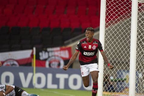 It was founded as club de deportes la calera on 26 january 1954, after the merger of three teams from the city: Flamengo recebe o Union La Calera-CHI e busca segunda ...