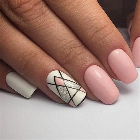 Palylyk specializes in gel nails and hopes her tutorials will inspire other nail artists to create their own gel nail art designs. 30 Ideen, wie Sie ein tolles Nageldesign selber machen ...