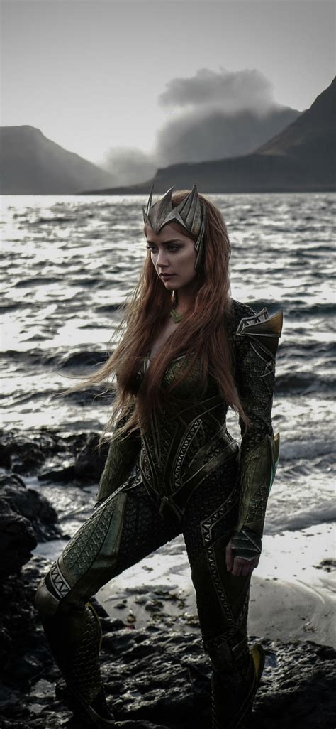 To nobody's surprise, amber heard is indeed playing queen mera in the justice league movie. 1125x2436 Amber Heard As Mera Justice League Iphone XS ...