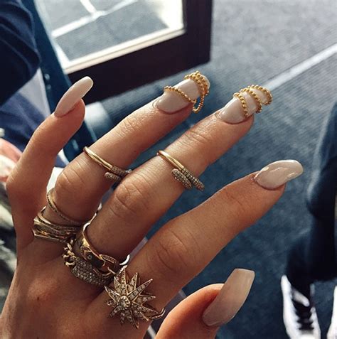 Sister to kendall jenner and the kardashians, kylie is well renowned for her appearance on the television show 'keeping up with the kardashians'. Road-Testing Kylie Jenner's Acrylic Nails | StyleCaster