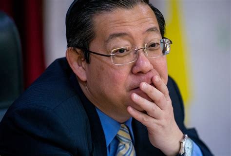 Malaysian finance minister lim guan eng defended the collection of public donations through the fund of hope, which he said. KL CHRONICLE: Lim Guan Eng Menteri Kewangan "kaki belit ...