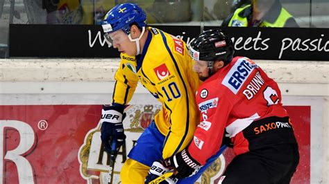 Johan kjell garpenlöv (born 21 march 1968) is a swedish former ice hockey left winger. Ratades av Färjestad - och blev poängkung: "Jag kände mig ...
