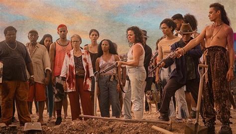 But something strange is happening in the village, and there's little time for mourning. 'Bacurau' terá exibição gratuita no Agulha em Porto Alegre ...