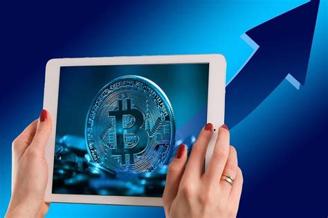 Read on to learn the best ways to buy bitcoins and the best ways to earn them for free through bitcoin faucets. Bitcoin Named Best Asset of Last Decade By Bank of ...