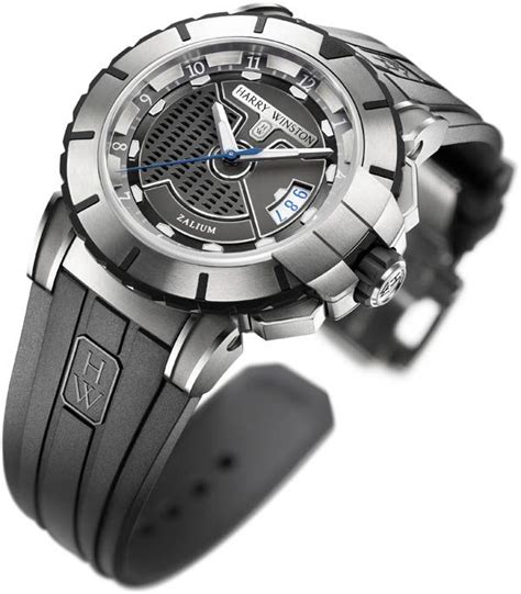 The pilot's watch is one of those pieces of gear which has always conjured up sentimental and historical imagery of a bygone era. Harry Winston Ocean Sport Automatic