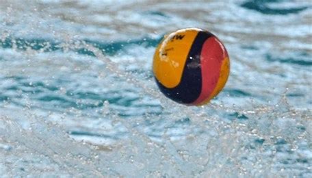Ο πανιώνιος γυμναστικός σύλλογος σμύρνης ιδρύθηκε το 1890 στη σμύρνη της μικράς ασίας. ΥΔΑΤΟΣΦΑΙΡΙΣΗ ΓΙΑ ΟΛΟΥΣ: Πρόγραμμα αγώνων και αποτελέσματα ...