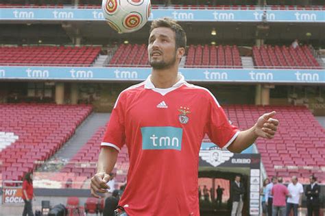 César peixoto já não é treinador do moreirense. Football is On: César Peixoto de saída do Benfica