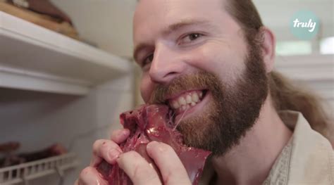 How warm was it in your house and does it smell bad? This Man Has Only Eaten Raw Meat For The Past 10 Years