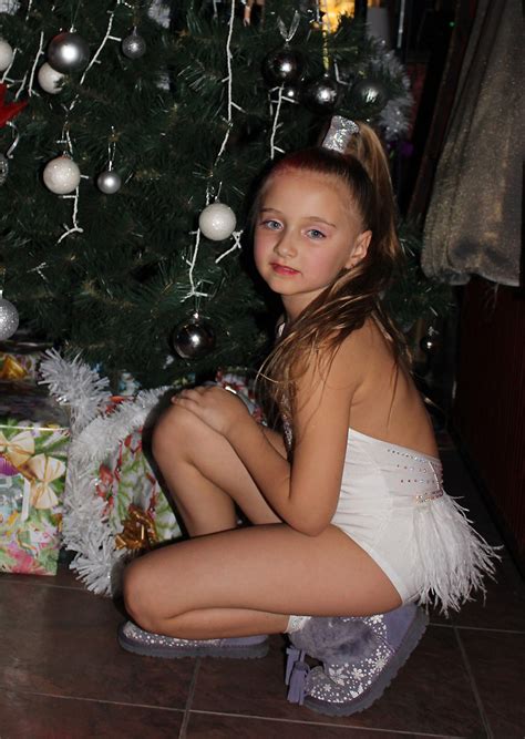 Photo and video for sale. Merry Christmas and Happy New Year! - Child Model Stars