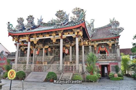 Penang's small travel resort | khoo kongsi there are many old mansions in penang that have been forced to transform, some have become museums, and some have been developed into boutique hotels. Leong San Tong Khoo Kongsi - Penang's Most Famous Clan Temple