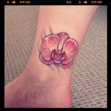 The way that this orchid perfectly flows down this woman's arm is amazing. 72 best images about Orchid Tattoos on Pinterest | Studios ...