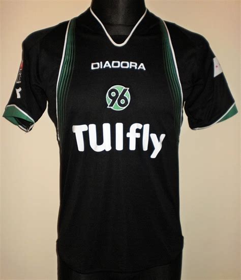 Auch 96freunde darf sich über eine prominente platzierung freuen. Hannover 96 Third football shirt 2007 - 2008. Sponsored by ...