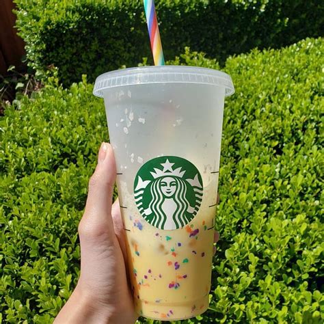 Currently, the color changing cups are only available in the u.s. Download Reusable Starbucks Cold Cup Color Changing ...