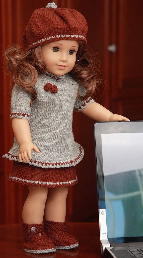 Free patterns for clothes and fashion accessories to make for your blythe doll. Knit doll clothes with this rich doll knitting pattern