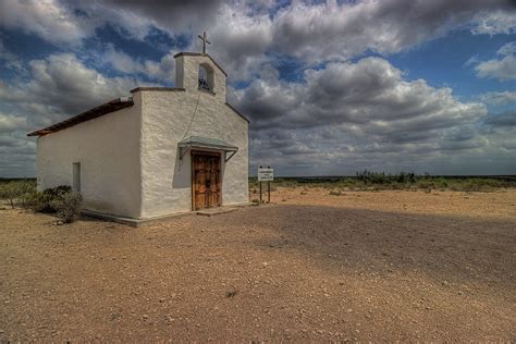 Pastor howard's heart for calera is to see the community transformed by the love and power of jesus. Mission Mary Calera Chapel near Balmorhea | This chapel ...