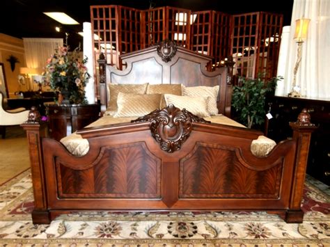 This is an incredible henredon king bed. Henredon Bedroom Set / Www.henredon.com official facebook ...