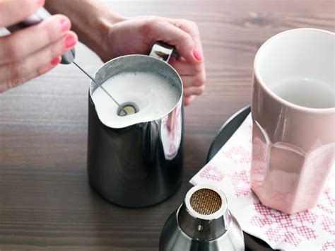 Arti nair hr business partner at max life insurance company limited gurgaon, haryana, india 500+ connections Get Latte Itu Bahasa Apa Gif - Latte & Nespresso Art