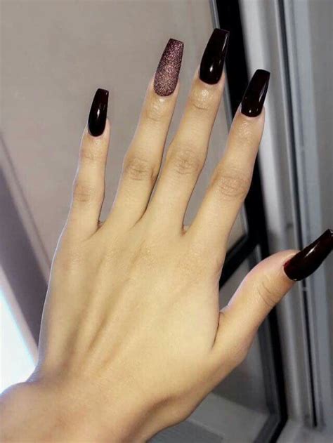 Con glitter y transparencias, con relieves en 3d y esmaltes mate y brillantes, también con. Pinterest: @Bossbabeexoxo | Manicura de uñas, Uñas de gel ...