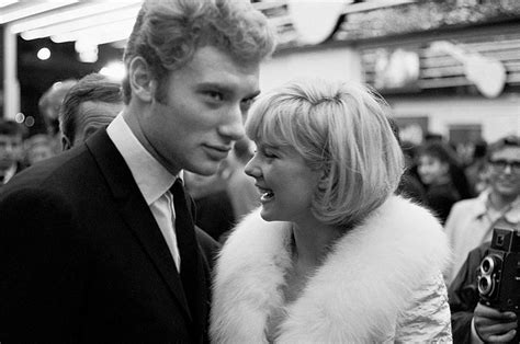 Sylvie vartan locomotion (1962 scopitone film) the full version as seen on melody. Johnny Hallyday, ses plus belles photos