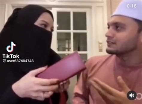 Berikut sedikit info mengenai pu riz, bakal imam neelofa. "Rasa Nak Kahwin" - Pegang Dagu Suami Masa Live, Netizen ...