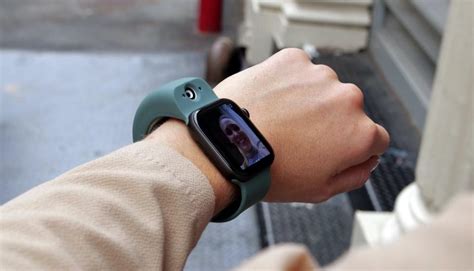 A complete guide to the activity and workout apps. Wristcam Is A Camera For Your Apple Watch, Built Into The ...