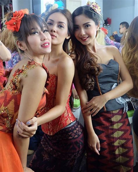 Meet a home of single girls online in jakarta and bali. 10 Types of Indonesian Girls Who Never Date Foreigners ...