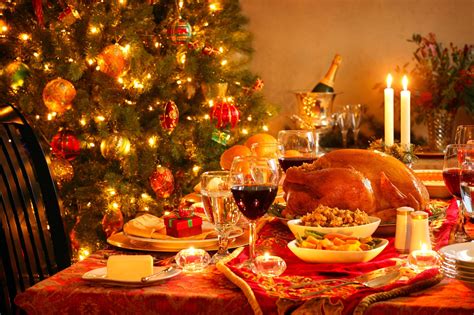 Traditional christmas fare in ireland often includes homemade roast goose, vegetables, cranberries, and potatoes. Traditional images of christmas. Traditional Christmas ...