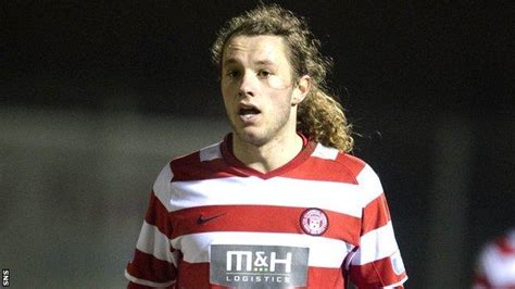 Profil stevie may), paginile echipelor (ex. St Johnstone: Stevie May signs new one-year contract - BBC ...