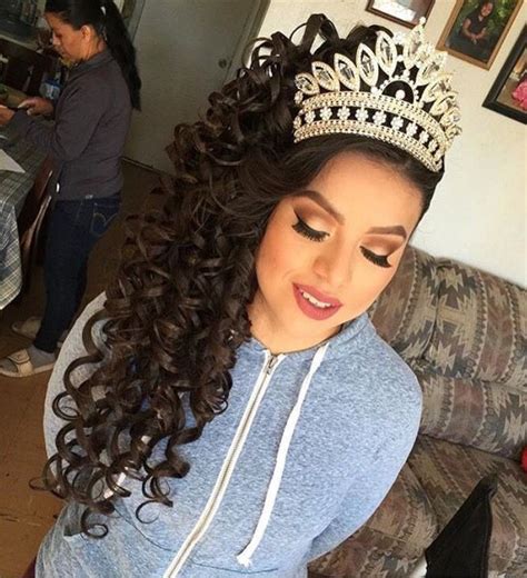 Check spelling or type a new query. Hair and crown I want | Quinceanera hairstyles, Long hair ...