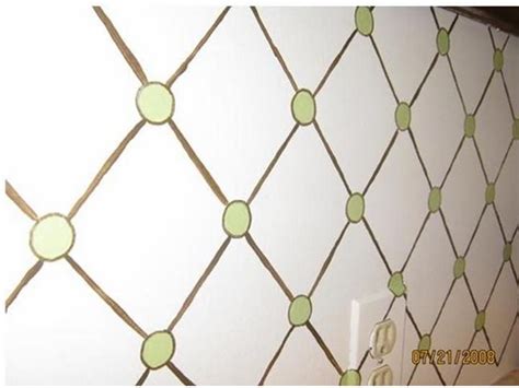 If you are looking to install your own tile backsplash, it's how pretty! painted backsplash mural http://www.thepurplepaintedlady.com/wp-content/uploads/2010/04/Close-U ...