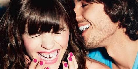 When you write a successful text greeting to your girl, you'll make her laugh over text and you'll find it sets the pace for the rest of your relationship. How to Make a Girl Laugh: a Short Guide | LadaDate
